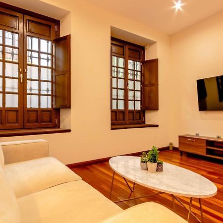 Pedro Nino Eleven Suites Севилья Экстерьер фото